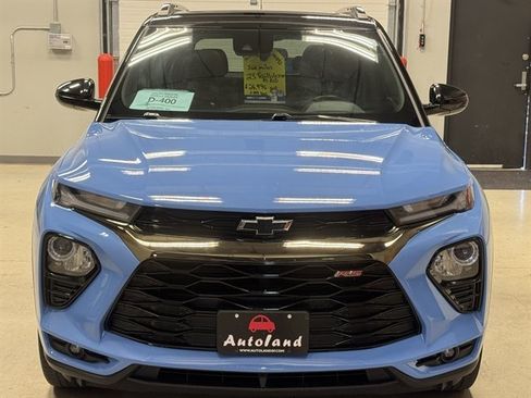 Used 2023 Chevrolet TrailBlazer RS w/ Sun and Liftgate Package AWD/4WD image 2