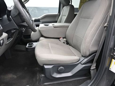 Used 2019 Ford F150 XLT image 11