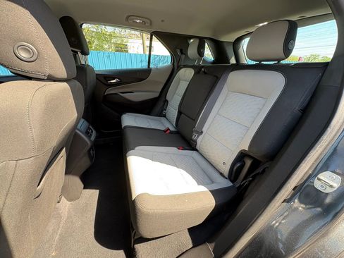 Used 2019 Chevrolet Equinox LS image 15