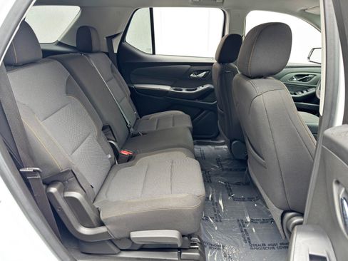 Used 2020 Chevrolet Traverse LS FWD image 38