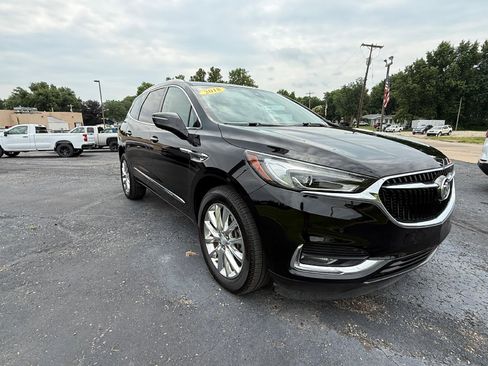 Used 2018 Buick Enclave Premium w/ Experience Buick Package AWD/4WD image 2