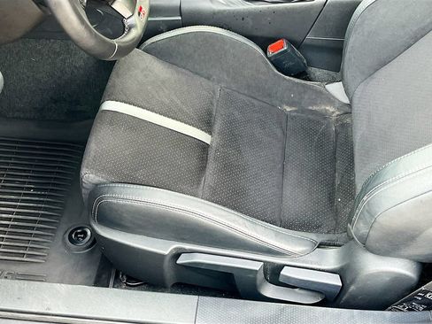 Used 2024 Toyota GR86 Premium RWD image 18