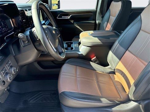 Certified 2025 Chevrolet Silverado 2500 High Country w/ Technology Package image 26