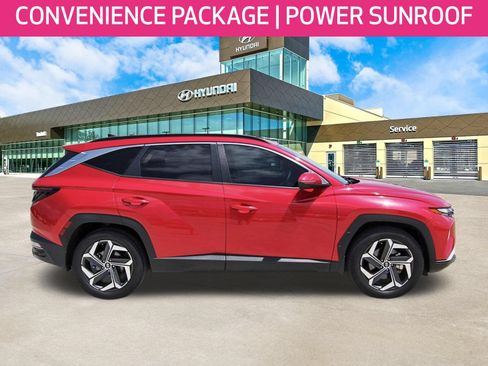Used 2023 Hyundai Tucson SEL w/ Convenience Package FWD image 4
