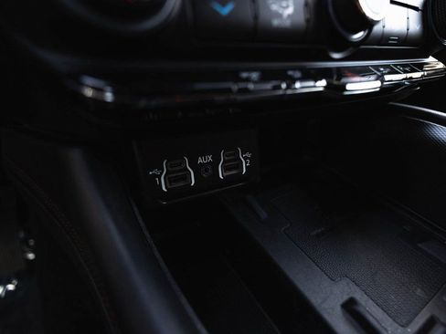 Used 2023 Dodge Durango R/T w/ Blacktop Package AWD/4WD image 17