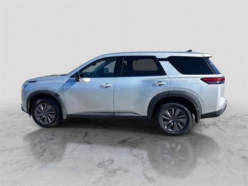 Certified 2023 Nissan Pathfinder S image 2