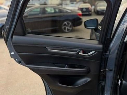 Used 2023 MAZDA CX-5 Carbon Edition image 16