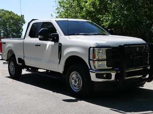 Used 2023 Ford F350 XL w/ XL Chrome Package AWD/4WD image 4