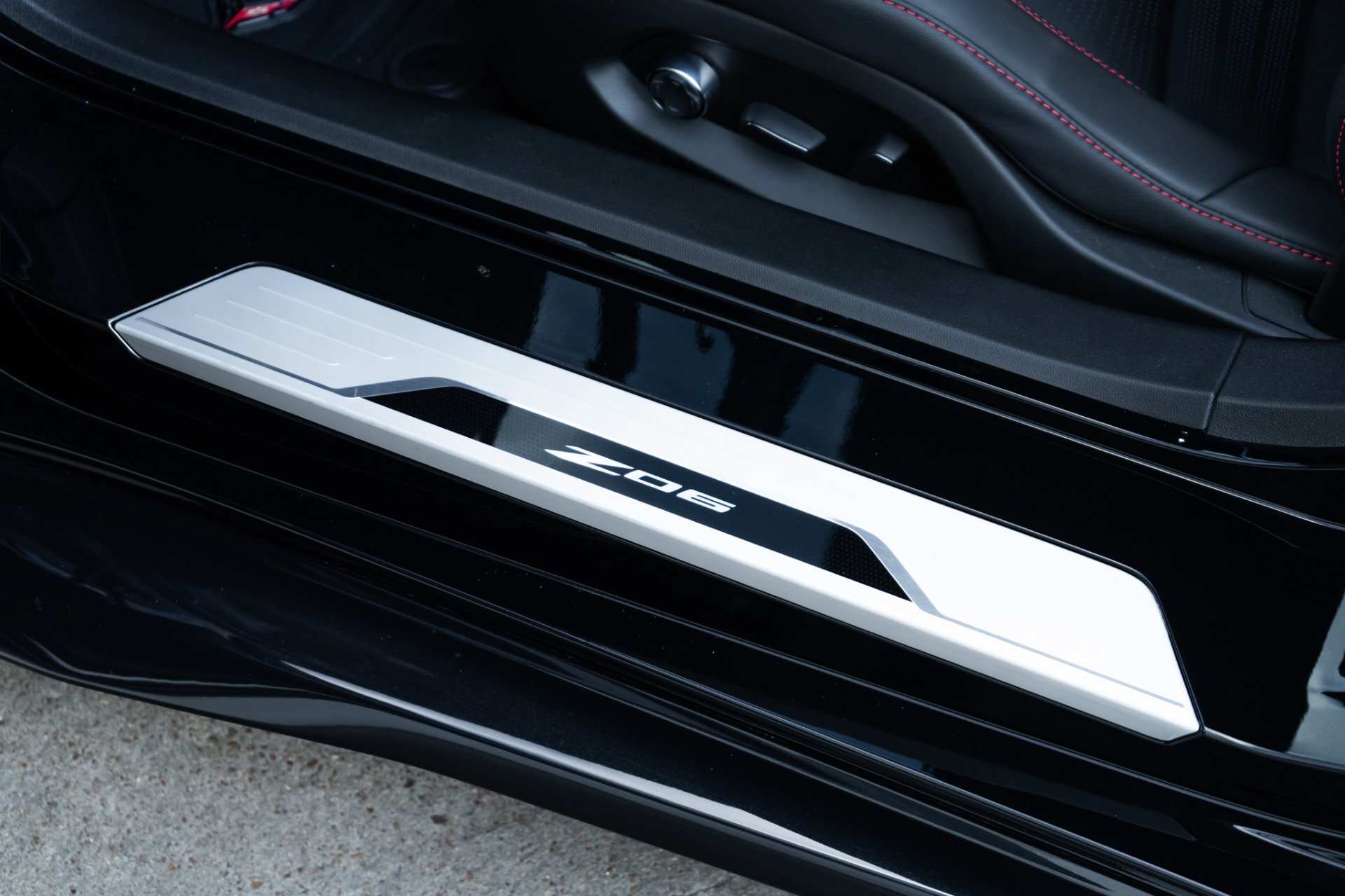 Used 2026 Chevrolet Corvette Z06 w/ Z07 Performance Package RWD image 35