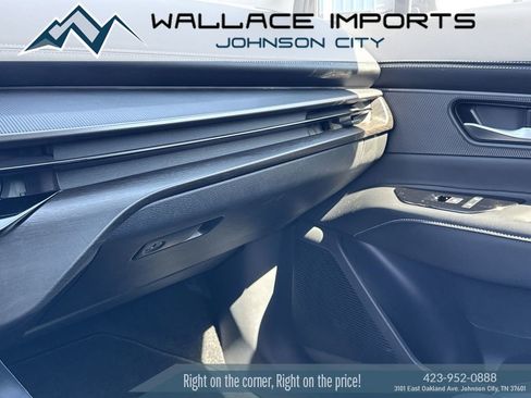Used 2025 Nissan Murano SV AWD/4WD image 19