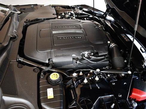 Used 2018 Jaguar F-TYPE Coupe RWD image 48