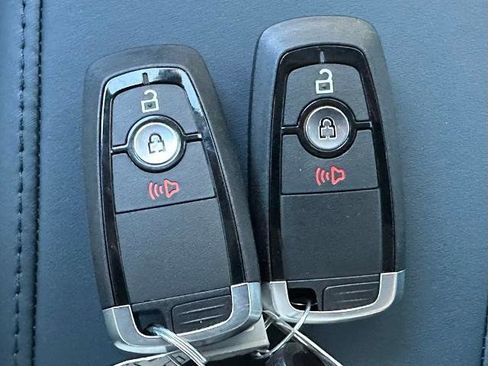 New 2025 Ford Maverick XLT image 25