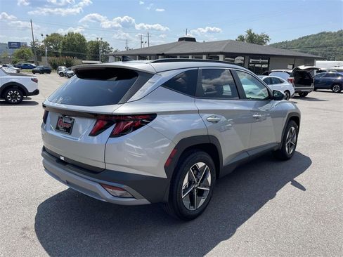 New 2026 Hyundai Tucson SEL image 3