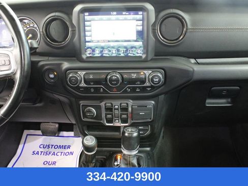 Used 2021 Jeep Wrangler Unlimited Sahara image 20