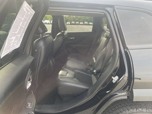 Used 2021 Jeep Cherokee Trailhawk w/ Trailer Tow Group image 19