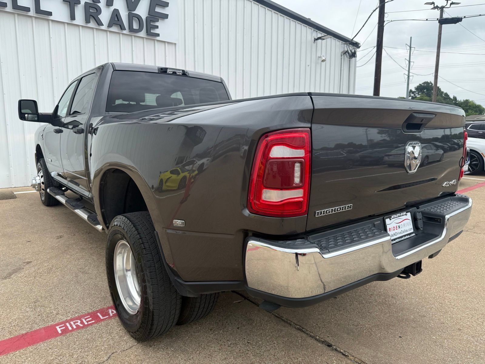 Used 2024 RAM 3500 Big Horn w/ Bed Utility Group AWD/4WD image 3