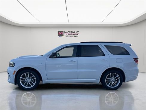 Used 2025 Dodge Durango R/T image 4