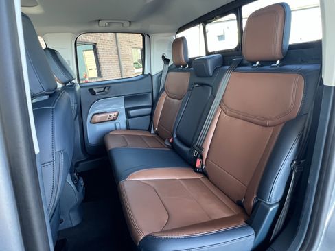 Used 2024 Ford Maverick Lariat image 22