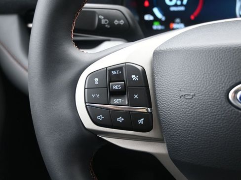 New 2026 Ford Explorer Active w/ Active Comfort Package image 22