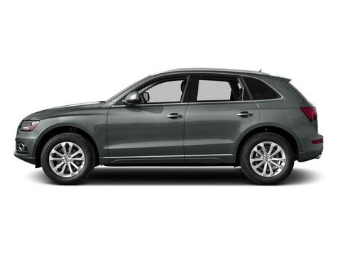 Used 2016 Audi Q5 2.0T Premium Plus w/ Technology Package AWD/4WD image 3