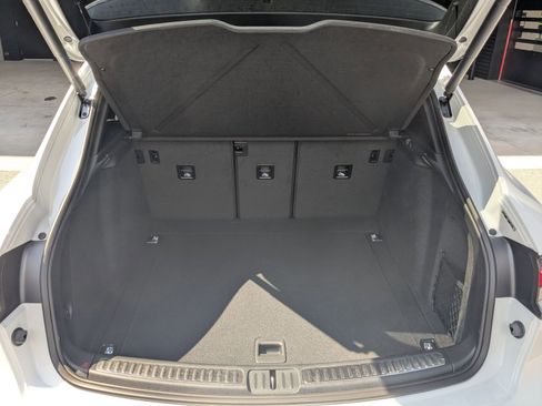 Used 2025 Porsche Macan Turbo image 24