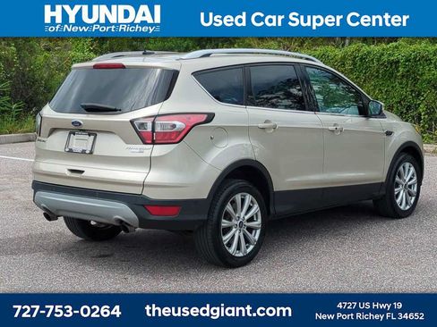 Used 2017 Ford Escape Titanium w/ Equipment Group 301A AWD/4WD image 5
