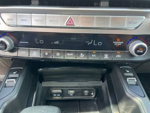 Used 2023 Kia Telluride S w/ S Sunroof Package FWD image 23
