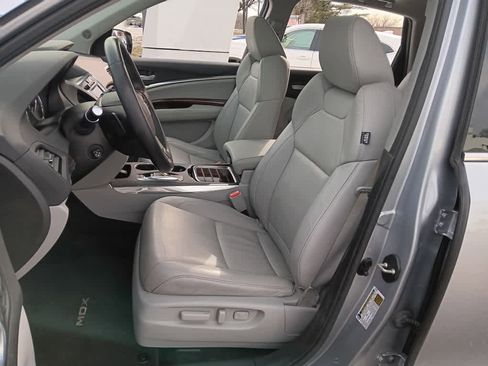 Used 2017 Acura MDX image 12