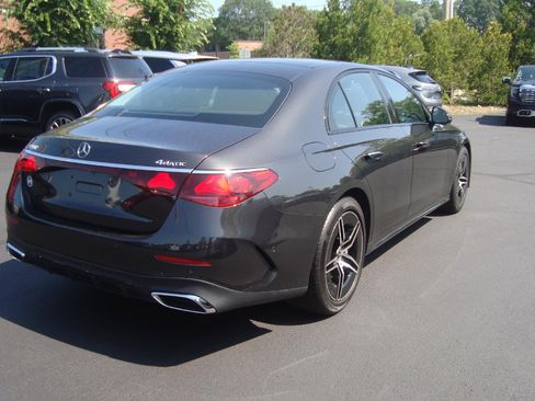 Used 2024 Mercedes-Benz E 350 4MATIC Sedan image 6
