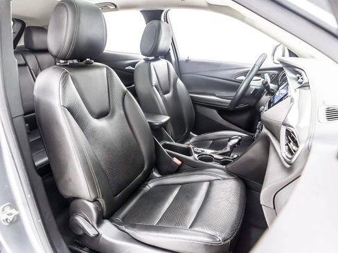 Used 2023 Buick Encore GX Essence w/ Experience Buick Package image 33