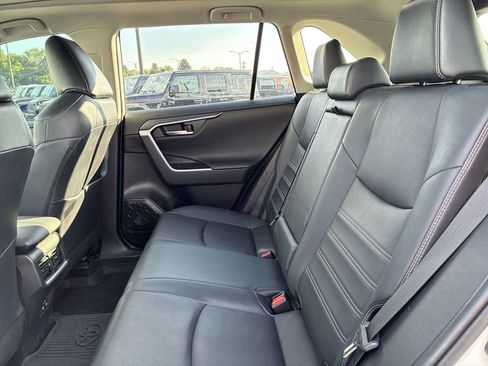 Used 2020 Toyota RAV4 Limited AWD/4WD image 24