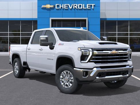 New 2026 Chevrolet Silverado 3500 LTZ w/ LTZ Premium Package image 8