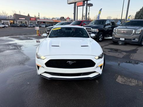 Used 2021 Ford Mustang Premium image 4