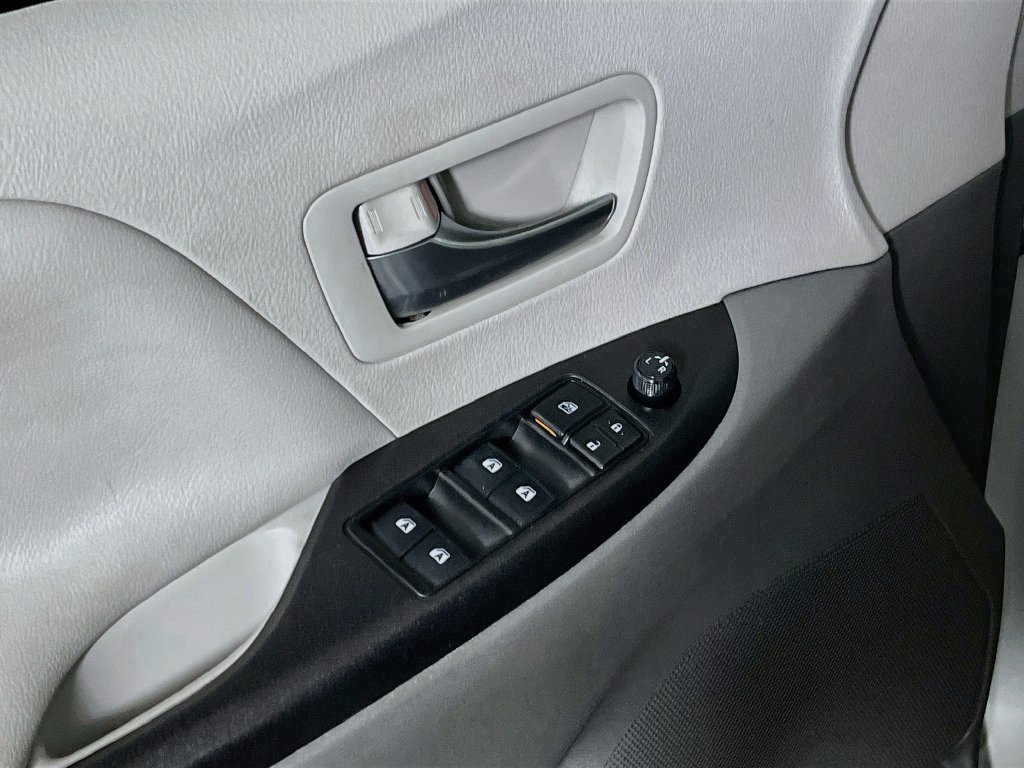 Used 2019 Toyota Sienna LE FWD image 11