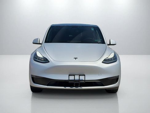 Used 2021 Tesla Model Y Long Range AWD/4WD image 11