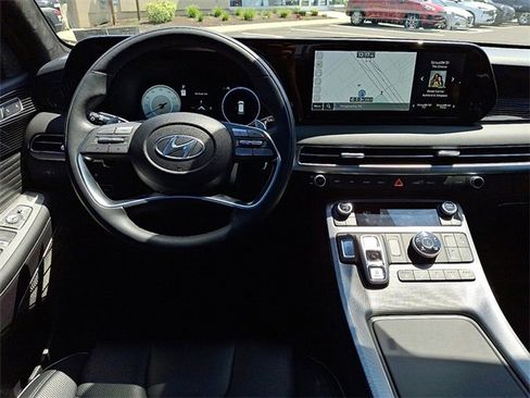 Certified 2025 Hyundai Palisade Calligraphy image 12