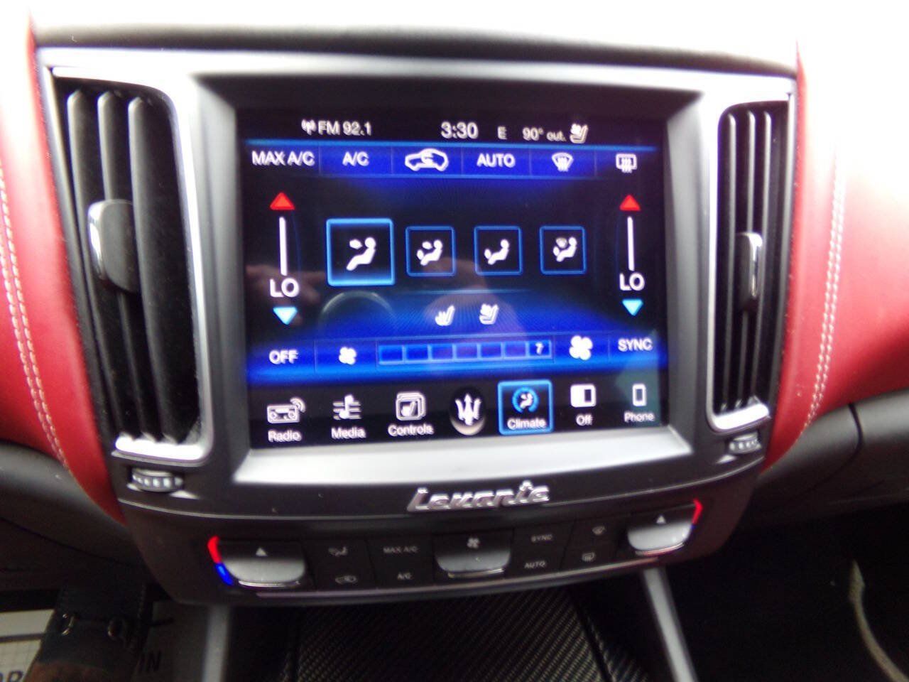 Used 2017 Maserati Levante w/ Luxury Package AWD/4WD image 61