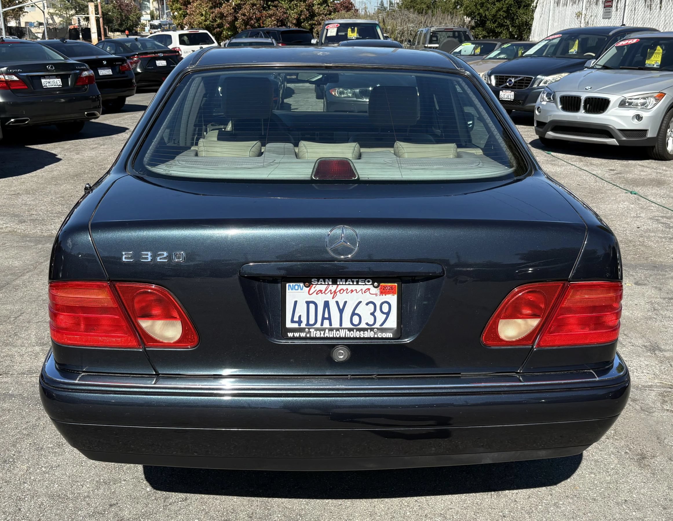Used 1996 Mercedes-Benz E 320 Sedan image 7