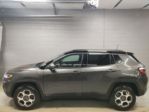 Used 2022 Jeep Compass Trailhawk w/ Trailhawk Convenience Group image 16