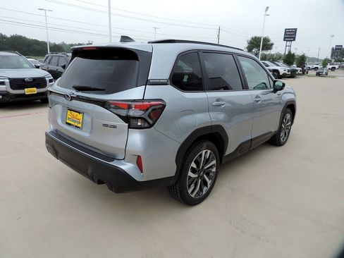 New 2026 Subaru Forester Touring AWD/4WD image 5