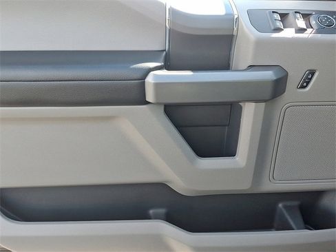 Used 2016 Ford F150 XLT w/ Equipment Group 302A Luxury image 13