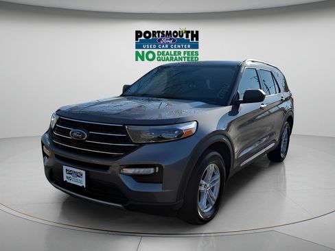 Used 2022 Ford Explorer XLT w/ Equipment Group 202A AWD/4WD image 16