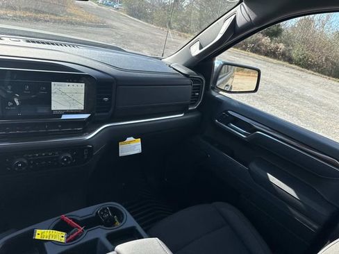 New 2026 Chevrolet Silverado 1500 LT image 18