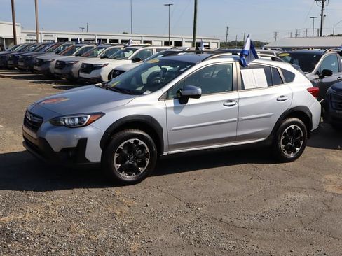 Certified 2021 Subaru Crosstrek 2.0i Premium AWD/4WD image 4