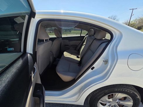 Used 2014 Honda Civic LX image 19