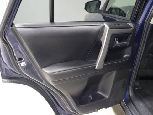 Used 2014 Toyota 4Runner SR5 Premium AWD/4WD image 19