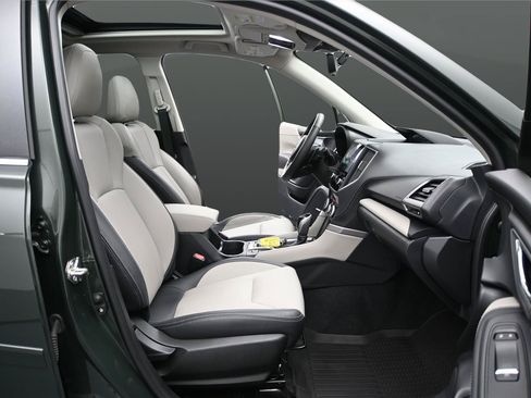 Used 2023 Subaru Forester Limited AWD/4WD image 21