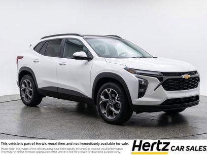 Used 2025 Chevrolet Trax LT