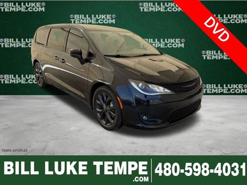 Used 2020 Chrysler Pacifica Touring w/ S Appearance Package image 1