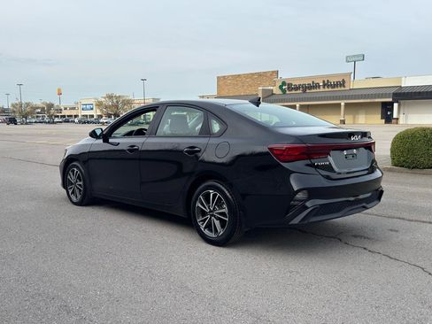 Used 2022 Kia Forte LXS w/ LXS Technology Package image 7